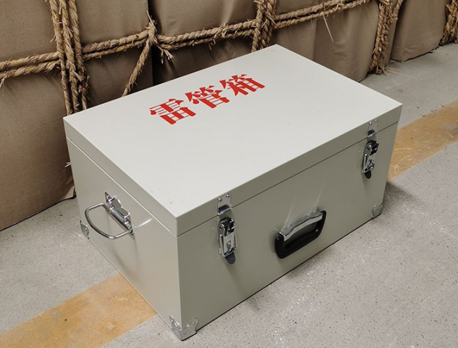 鄢陵如何正确使用爆破物品存放柜炸药箱等？