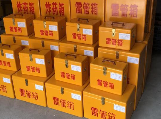 鄢陵玻璃钢雷管箱的使用寿命一般是多少?